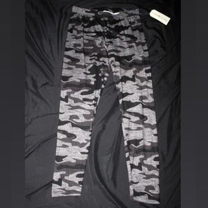 Black & Grey Camo Leggings - Ankle Length